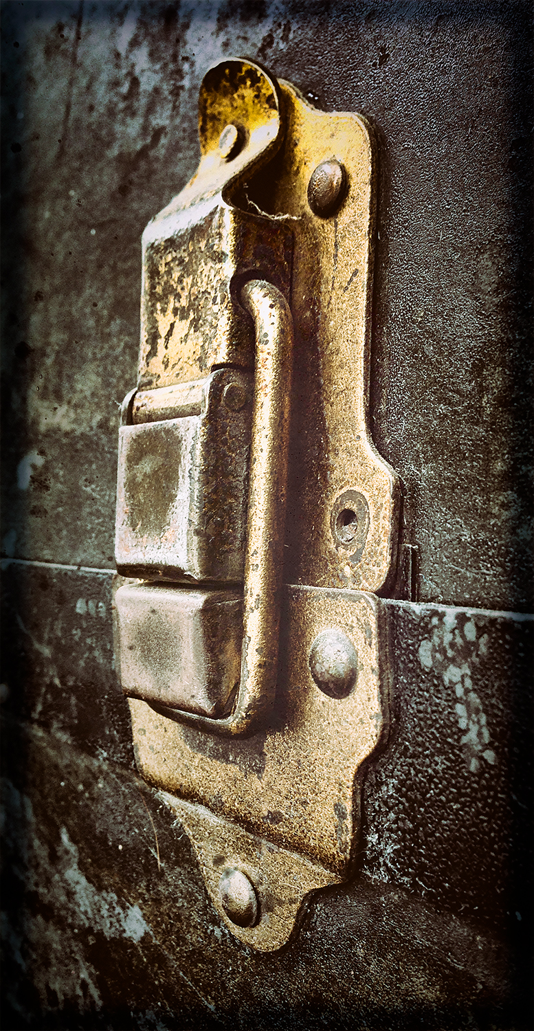 photo of old suitcase lock