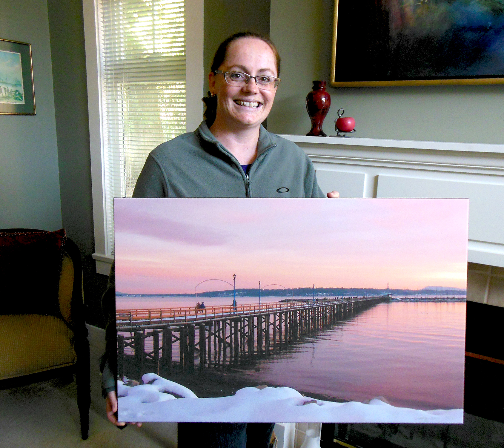 photo of Cheryl with canvas print of photo